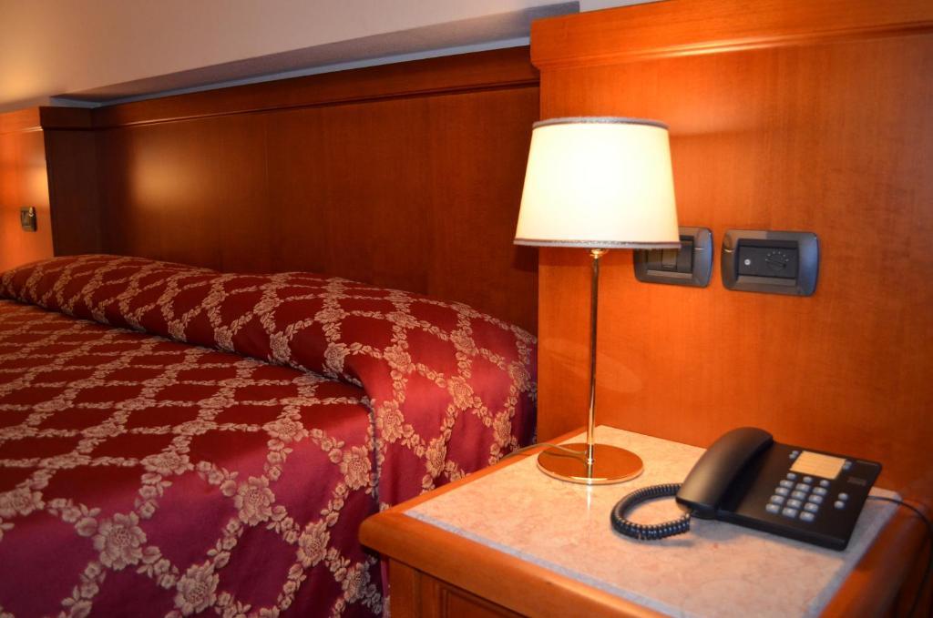 Hotel Olioso Peschiera del Garda Bilik gambar