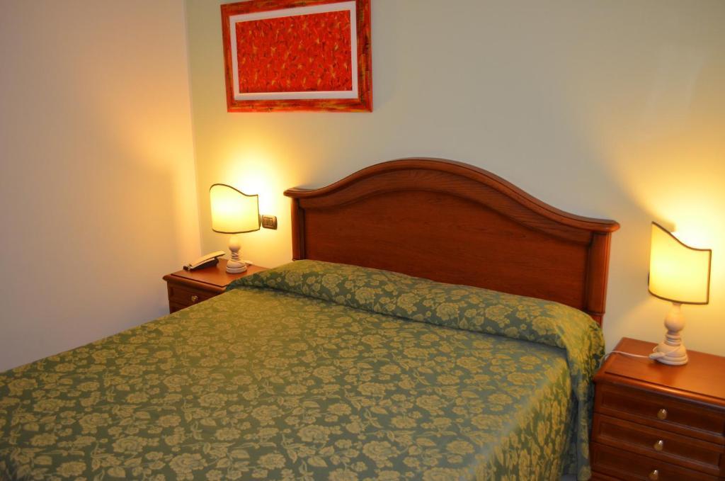 Hotel Olioso Peschiera del Garda Bilik gambar