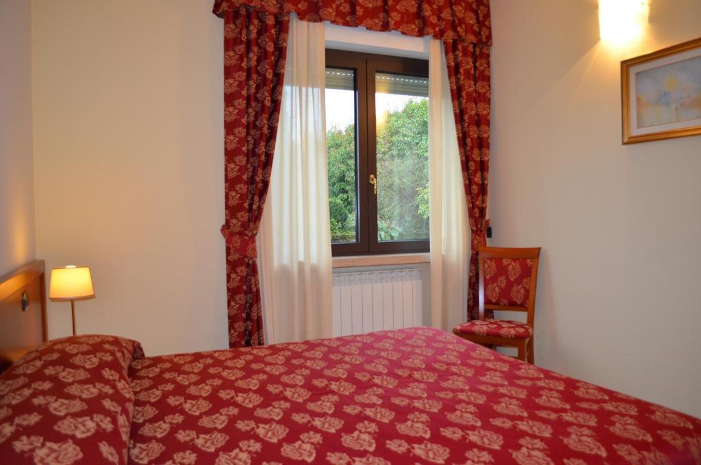 Hotel Olioso Peschiera del Garda Bilik gambar