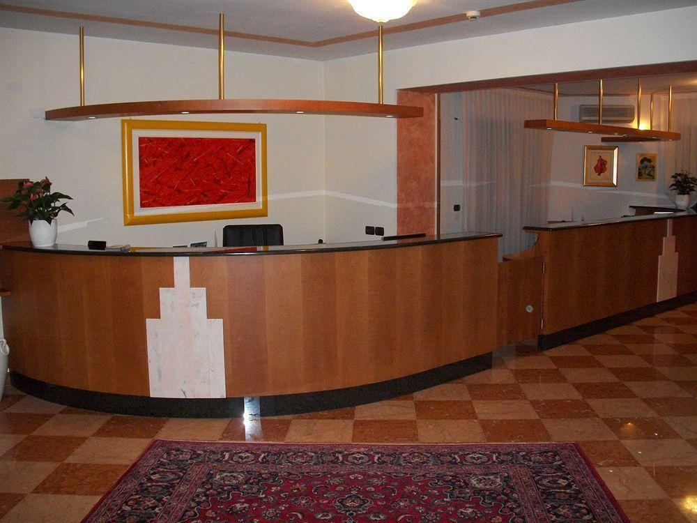 Hotel Olioso Peschiera del Garda Luaran gambar