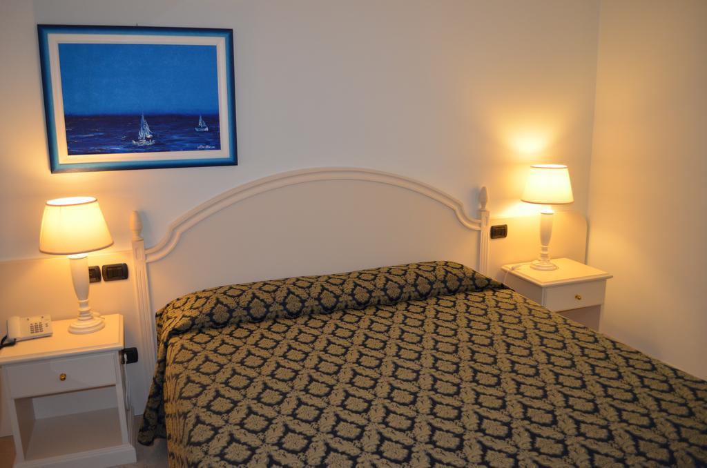 Hotel Olioso Peschiera del Garda Luaran gambar