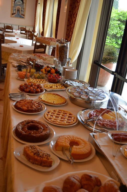 Hotel Olioso Peschiera del Garda Luaran gambar